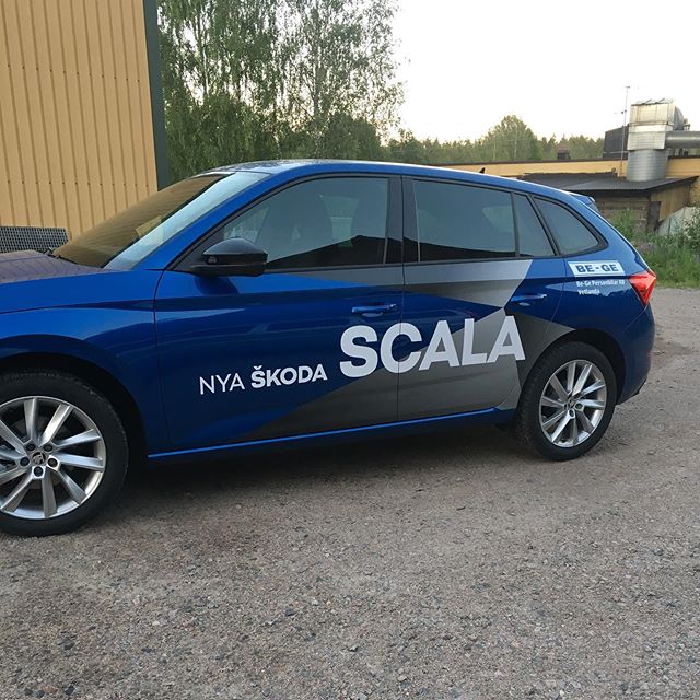 skoda scala med dekaler