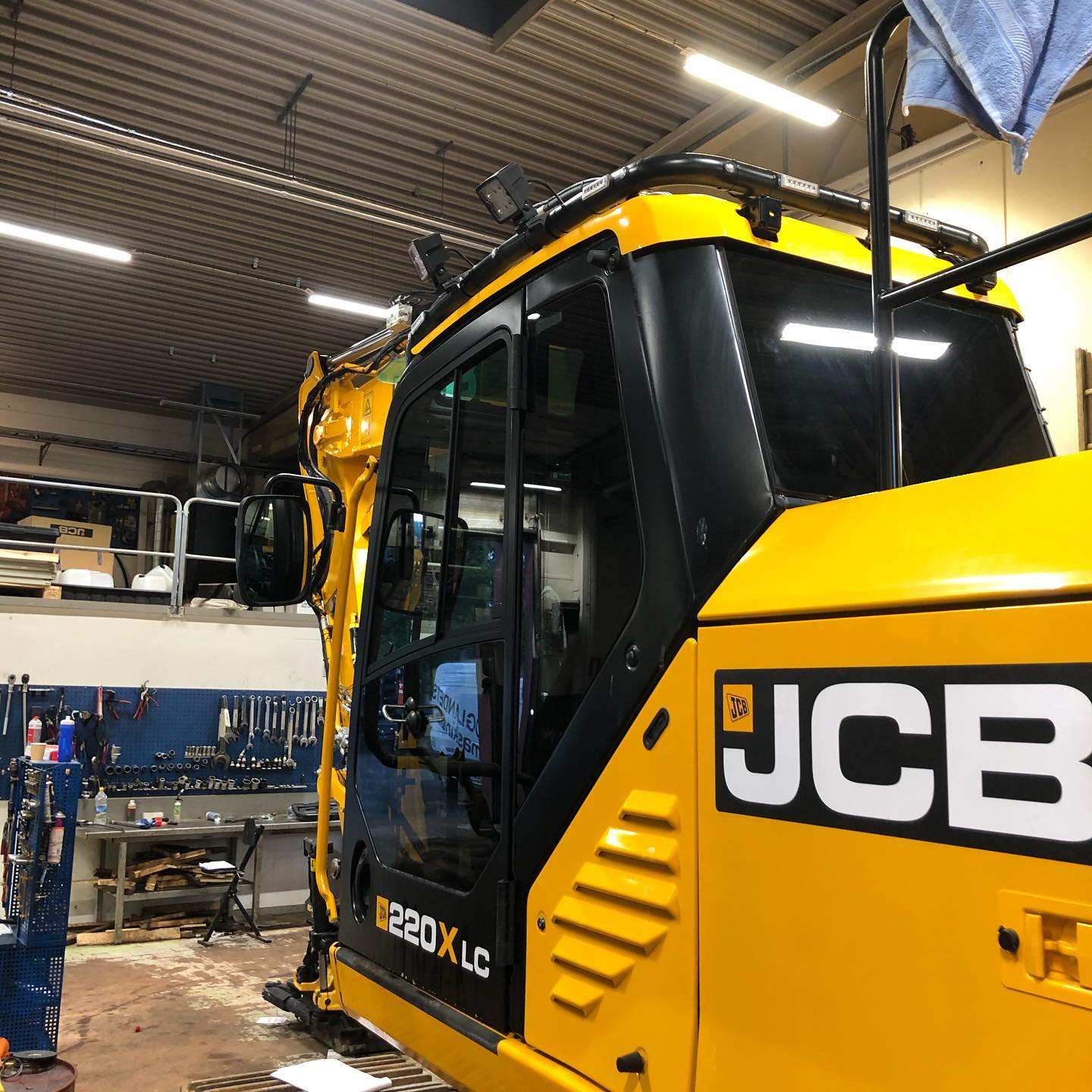 solfilm jcb maskin