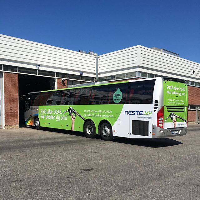 dekaler på buss